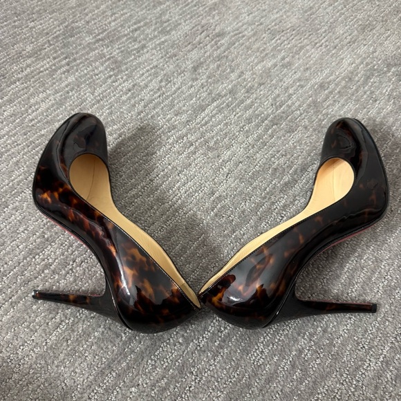 Christian Louboutin Ron Ron 100 Patent Calf Turtle Round Toe Heels, Size 39 - Picture 6 of 11